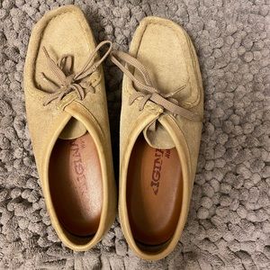 Light tan Clarks Wallabees size 7.